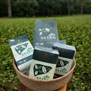 Trà Xạ Đen Cồn Sơn Food từ lá xạ đen sấy khô tự nhiên, hương thơm nhẹ và vị thảo mộc đặc trưng.