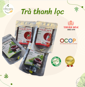 Trà Thanh Lọc 2 Trà thanh lọc Cồn Sơn Food được làm từ gạo lứt đỏ, đậu đỏ và đậu đen xanh lòng, có hương thơm tự nhiên, vị thanh nhẹ dễ uống và phù hợp sử dụng hằng ngày.
